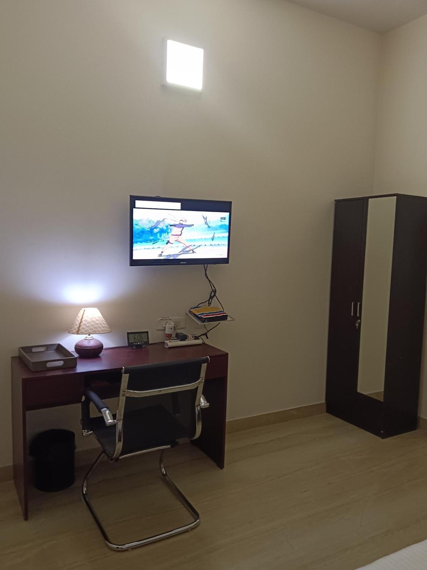 Iris Comfort Inn Chennai Exterior foto