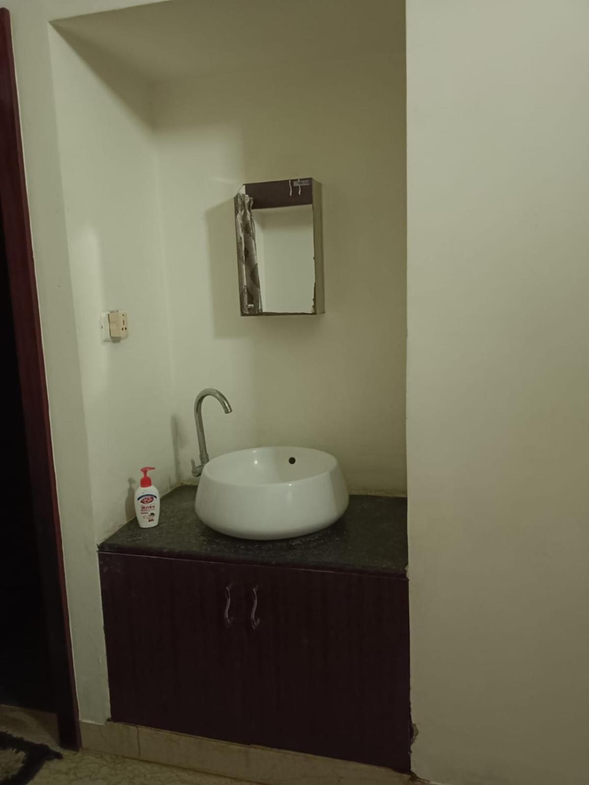 Iris Comfort Inn Chennai Exterior foto