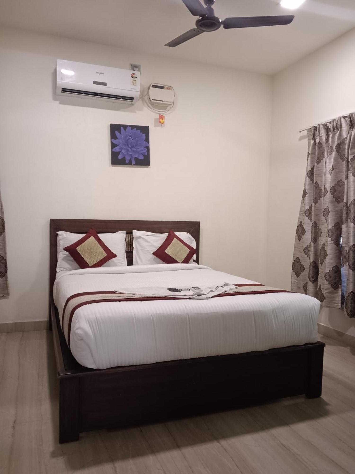 Iris Comfort Inn Chennai Exterior foto