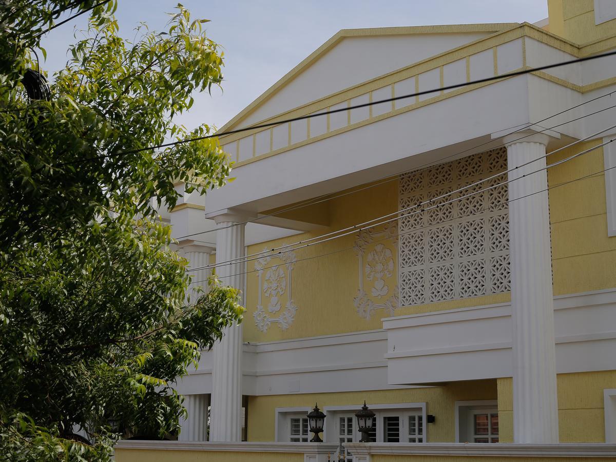 Iris Comfort Inn Chennai Exterior foto